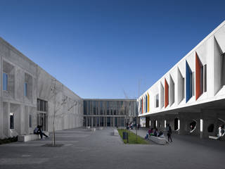 Escola Secundária Braamcamp Freire, CVDB Arquitectos CVDB Arquitectos مساحات تجارية