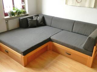 Sofa mit viel Stauraum, TRaumkonzepte Raumausstattung und Polsterei TRaumkonzepte Raumausstattung und Polsterei Salas de estilo moderno