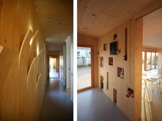 2 en 1, TICA TICA Modern Corridor, Hallway and Staircase