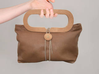 NIPPON handbag, RENATE VOS product & interior design RENATE VOS product & interior design غرفة الملابس