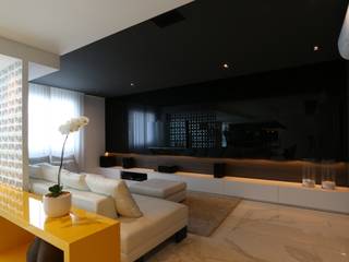 ZAAV-Apartamento-Interiores-1322, ZAAV Arquitetura ZAAV Arquitetura ミニマルデザインの 多目的室