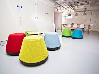 Hyde Stacking Stool & Bench, Assemblyroom Assemblyroom Nowoczesny salon