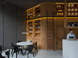 RESTAURANTE BARTON, ISABEL LOPEZ VILALTA + ASOCIADOS ISABEL LOPEZ VILALTA + ASOCIADOS Commercial spaces