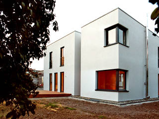Familienhaus, waldorfplan architekten waldorfplan architekten Minimalistische Häuser