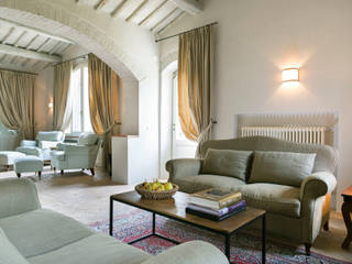 Gaiole in Chianti, Toscana, Arlene Gibbs Décor Arlene Gibbs Décor Phòng khách phong cách mộc mạc