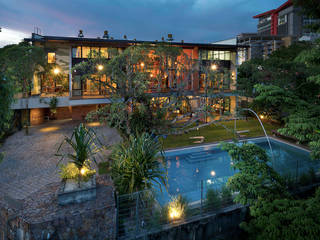 Rumah mampan yang direka berdasarkan ciri-ciri pokok tropika Elaine Wall Tropical style houses