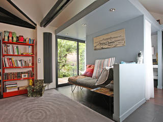 Pavillon transformé en loft, BuroBonus BuroBonus Modern Living Room