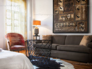 f12 Photography Eclectic style living room