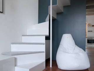 CPR | attico su due livelli a Milano, PLUS ULTRA studio PLUS ULTRA studio Ruang Keluarga Modern