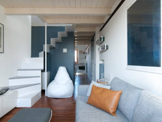 CPR | attico su due livelli a Milano, PLUS ULTRA studio PLUS ULTRA studio Modern living room