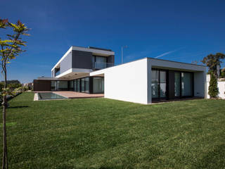 Casa JD, Atelier d'Arquitetura Lopes da Costa Atelier d'Arquitetura Lopes da Costa Casas de estilo moderno
