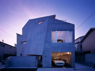 caverna, 筒井紀博空間工房/KIHAKU tsutsui TOPOS studio 筒井紀博空間工房/KIHAKU tsutsui TOPOS studio Ausgefallene Häuser