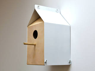 MILK CARTON INSPIRED NESTBOX / BIRDHOUSE, Jam Furniture Jam Furniture Modern garden