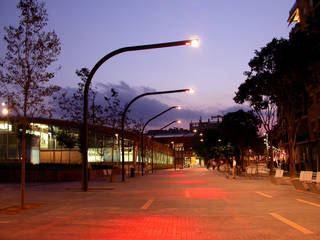 HamLED / Lighting, KXdesigners KXdesigners Jardines industriales