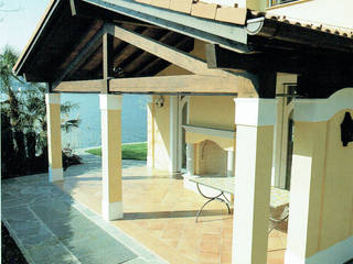 Casa sul lago a Caslano - Canton Ticino - Svizzera, Studio Mingaia Studio Mingaia Varandas, marquises e terraços clássicas