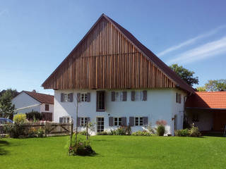 Sanierung und Umbau denkmalgeschütztes Bauernhaus, heidenreich architektur heidenreich architektur منازل