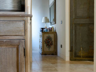 Farmhouse in the Tuscan countryside in Impruneta, Pietre di Rapolano Pietre di Rapolano Rustic style living room Stone