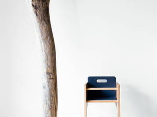 Highchair for Kids , Nojima Design Office Nojima Design Office Modern nursery/kids room