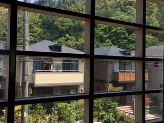 羽鳥の家 House in Hatori , 本間義章建築設計事務所 本間義章建築設計事務所 Modern Windows and Doors