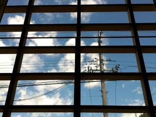 羽鳥の家 House in Hatori , 本間義章建築設計事務所 本間義章建築設計事務所 Modern Windows and Doors