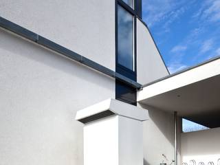 Auf Zukunft gesetzt- Wohnhaus in Bruchsal, STIEBEL ELTRON GmbH & Co. KG STIEBEL ELTRON GmbH & Co. KG Moderne Häuser