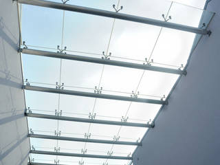 "E come tetto: il cielo..", Polymorpha Design for Living Polymorpha Design for Living Casas modernas