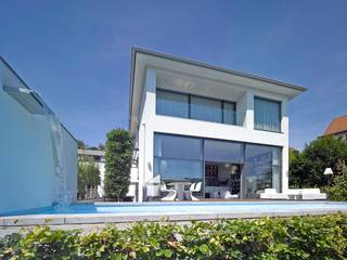 Haus mit Blick in die Weinberge, Rosenberger + Neidhardt Rosenberger + Neidhardt Modern houses