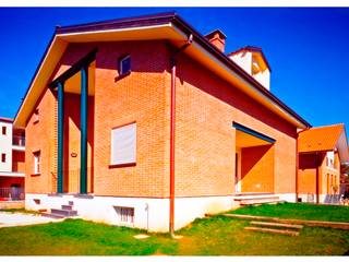 CASA UNIFAMILIARE, BORGHI ARCHITECT& PARTNERS BORGHI ARCHITECT& PARTNERS Casas modernas