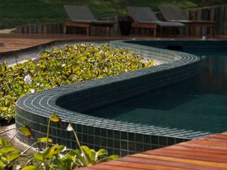 Piscina Externa Hotel Botanique - Campos do Jordão, SP | Brasil | 2013, Coletivo de Arquitetos Coletivo de Arquitetos Бассейн в стиле минимализм