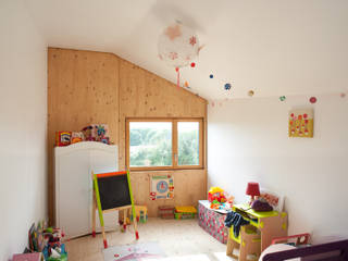 homify Minimalist nursery/kids room