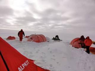 Extreme shelter, Antarctica, Adventure In Architecture Adventure In Architecture