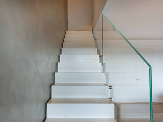 Residenza privata - design Meregalli- Merlo- Carmagnola, MA-Bo srl MA-Bo srl Modern corridor, hallway & stairs