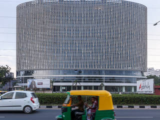 Mondeal Square, Ahmedabad (India), blocher partners blocher partners Casas modernas