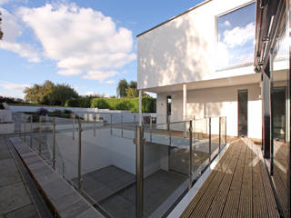 Radlett house, Tye Architects Tye Architects Modern balcony, veranda & terrace