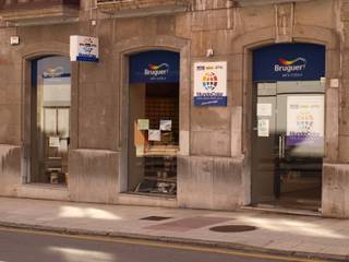 Centros MundoColor Bruguer en Gijón y Oviedo., MundoColor Bruguer MundoColor Bruguer 商業空間