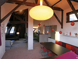 réaménagement d'un chalet à Avoriaz, Florine Burger Architecte Florine Burger Architecte Salas de jantar modernas