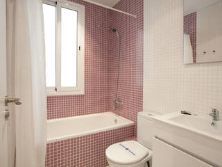 Piso en el Borne - clásico y pastel, Amplix Group Amplix Group Classic style bathroom