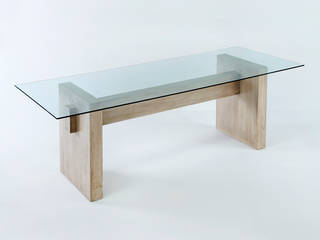 Mesa de comedor y aparador en blanco velado, TILBURY DECORACIÓN TILBURY DECORACIÓN モダンデザインの ダイニング