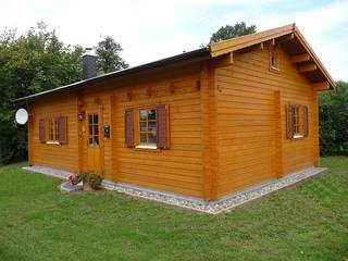 Ferienhäuser ebenerdig, Betana Blockhaus GmbH Betana Blockhaus GmbH 北欧風 家