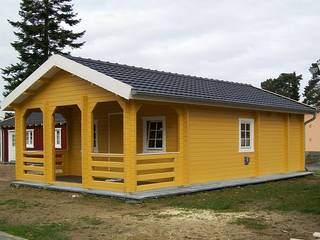 Ferienhäuser ebenerdig, Betana Blockhaus GmbH Betana Blockhaus GmbH Case in stile scandinavo