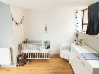 Loft Bagnolet, Lise Compain Lise Compain Classic style nursery/kids room