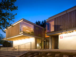 ECOLE JEAN CARRIERE "LES PLATANETTES" NIMES (30), TECTONIQUES + L'ATELIER GA TECTONIQUES + L'ATELIER GA مساحات تجارية