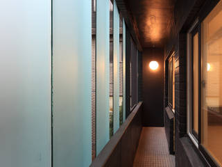 Y Building Remodeling, ISON ARCHITECTS ISON ARCHITECTS