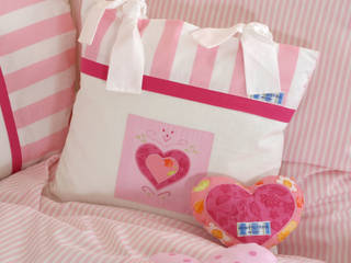 Girls Heart Bedroom , The Baby Cot Shop, Chelsea The Baby Cot Shop, Chelsea 클래식스타일 아이방