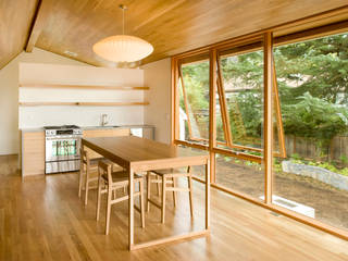 Laurelhurst Carriage House, PATH Architecture PATH Architecture Modern dining room