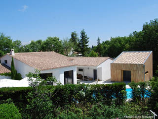 CELONY AIX-EN-PROVENCE, Anne-Laure BOICHOT Architecte BOIS Anne-Laure BOICHOT Architecte BOIS クラシックデザインの テラス