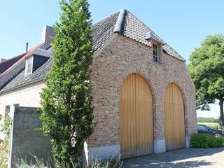 Klassieke woning in Vlaams Kempische stijl, Arceau Architecten B.V. Arceau Architecten B.V. Rumah Gaya Country