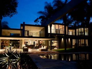 House Brian , Nico Van Der Meulen Architects Nico Van Der Meulen Architects Nowoczesne domy