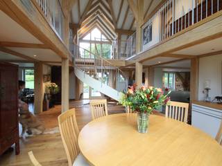 Cedarwood, Surrey, Hale Brown Architects Ltd Hale Brown Architects Ltd Salones de estilo rural