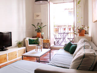 Apartamento en Malasaña, CARLA GARCÍA CARLA GARCÍA Ruang Keluarga Gaya Skandinavia